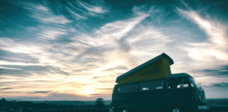 Creamtea mit Blick auf malerische Buchten